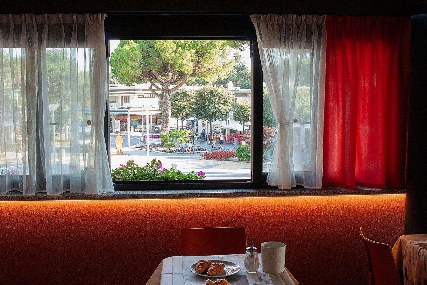 Hotel Savoia Lignano Sabbiadoro Exterior photo
